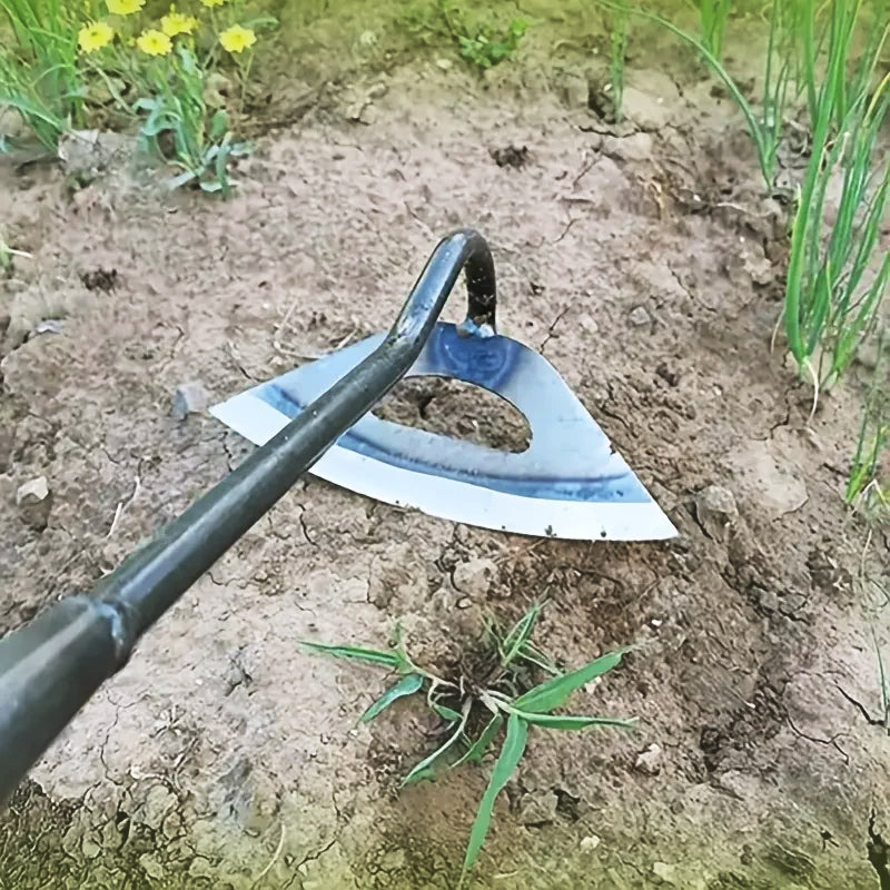 Houe-de-jardin-forgée-à-la-main