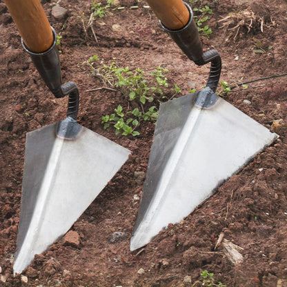 Houe-triangulaire-polyvalente-jardinage