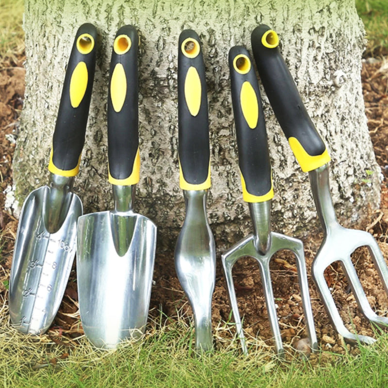 Outils-de-jardinage-ensemble-débutant-et-professionnelle