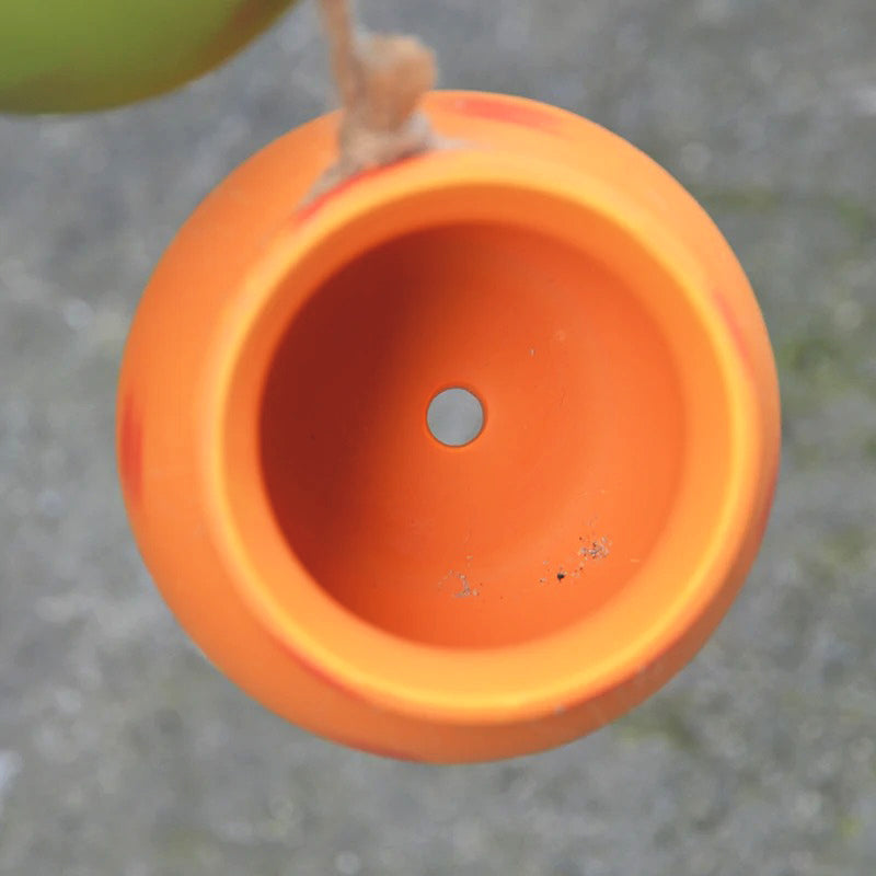 pot-de-fleur-avec-trou-de-drainage